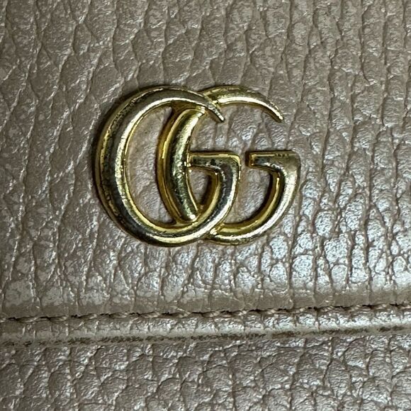 💯Authentic Gucci Zipped Around Long Wallet 🍀 - Picture 12 of 16